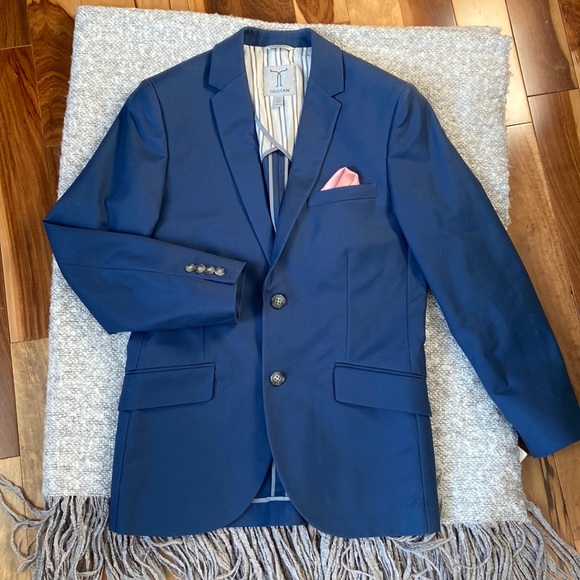 Tristan’s Blue Suit - Picture 2 of 13
